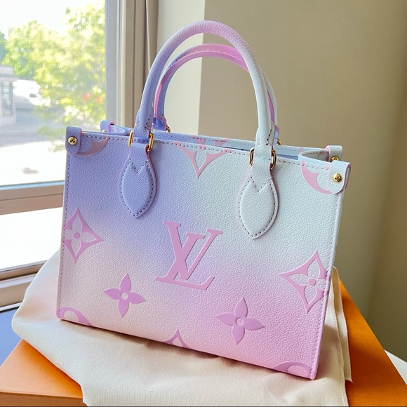 LOUIS VUITTON Onthego PM LIMITED EDITION - Picture 7 of 16